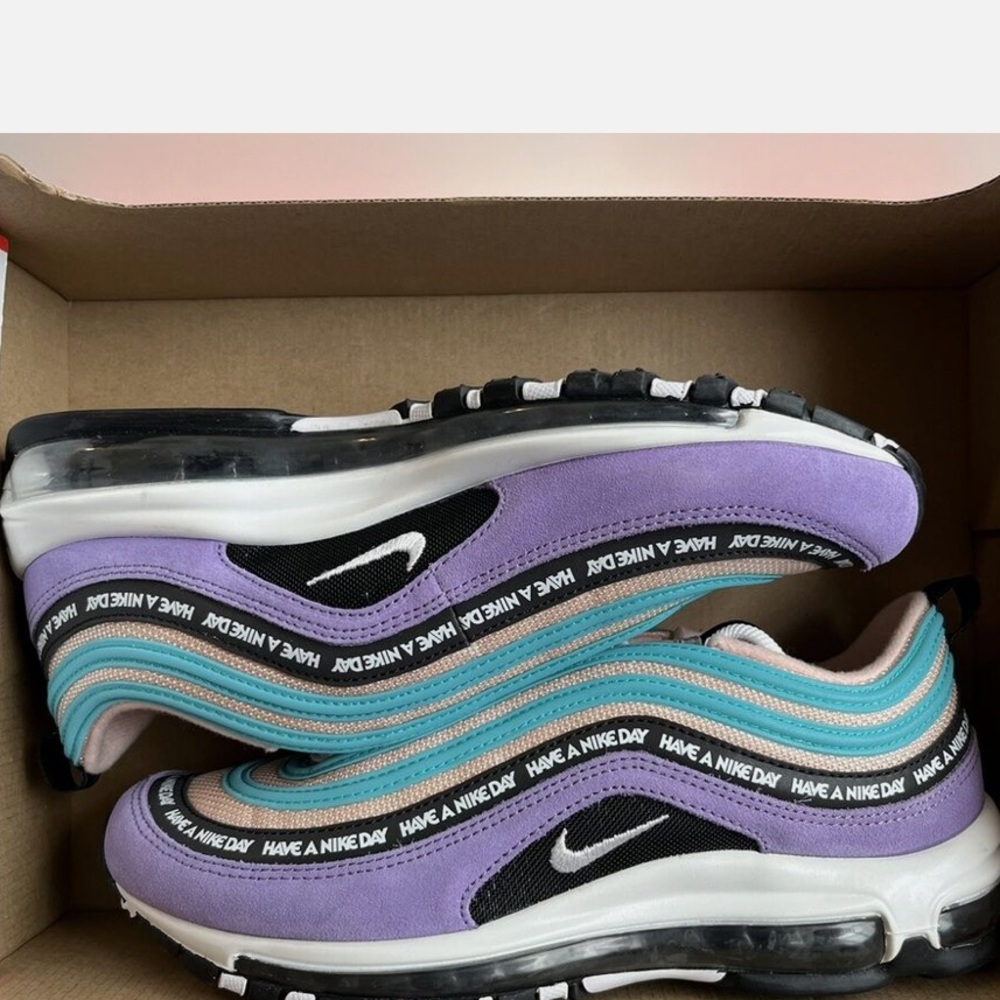 Nike air max “have a Nike day” size 11 750 cad